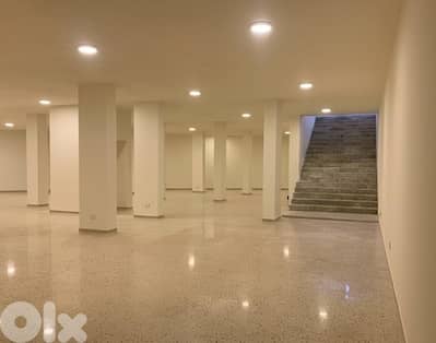 450 sqm Showrom - Open Space for rent in Ajaltoun highway