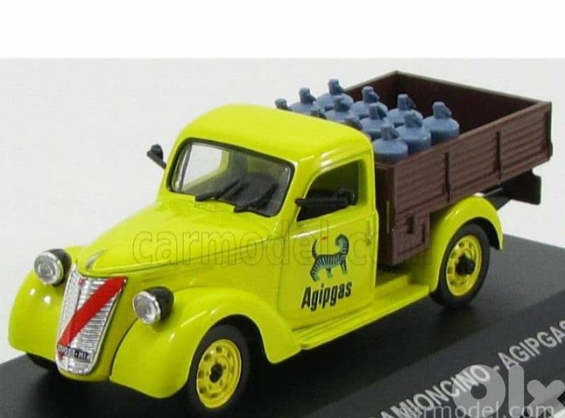 Fiat 1100 pickup 1954 (AgipGaz) diecast car model 1;43. 0