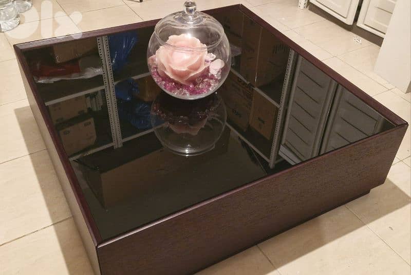 GORGEOUS GLASS COFFEE-TABLE 0