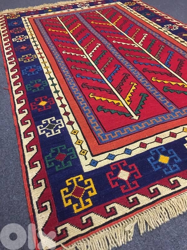 Persian carpet سجاد العجمي 1