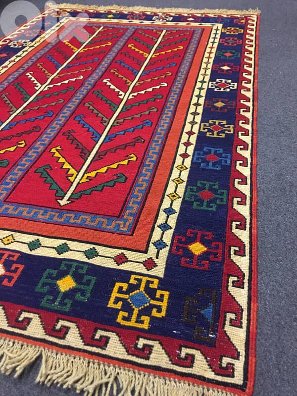 Persian carpet سجاد العجمي 3
