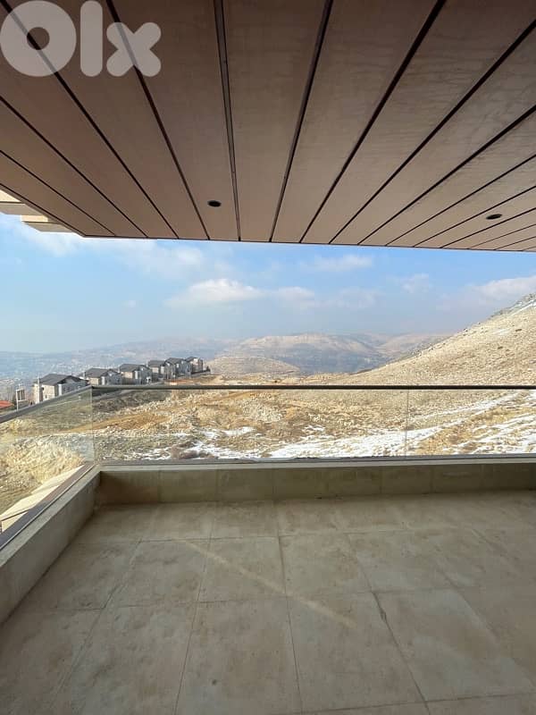 Elegant 200 sqm Duplex Chalet in Faqra Hills with Panoramic Views 11