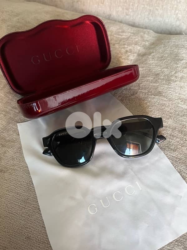 gucci sunglasses fully authentic 1