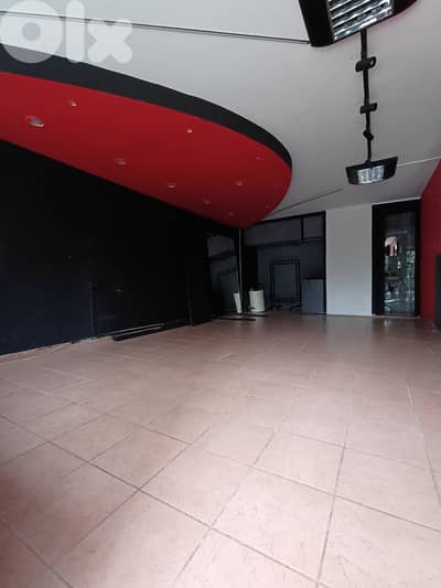 محل مميز للإيجار في سن الفيل المتن - Shop for Rent in Sin el Fil Metn