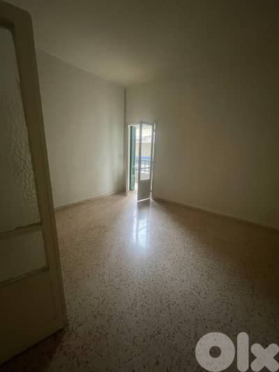 Apartment / Office for Rent in Horsh Tabet.