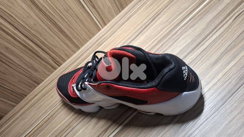 Basketball Shoes (New) + Casual Shoes (Like New) | $120 8