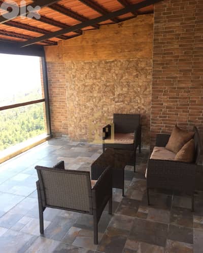 Apartment for rent in Oyoun Broummana RC129 شقة للإيجار في عيون برمانا
