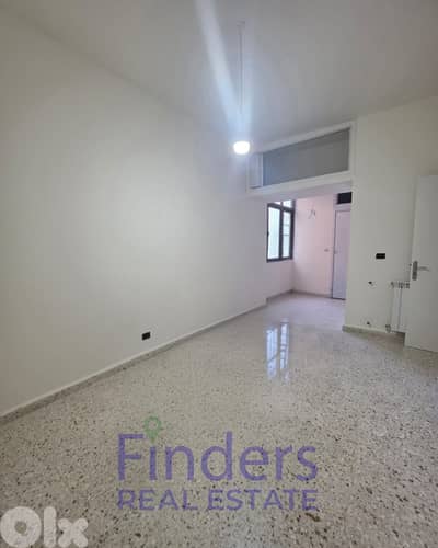 Apartment for Sale in Mazraat Yachouh! !شقة للبيع في مزرعة يشوع