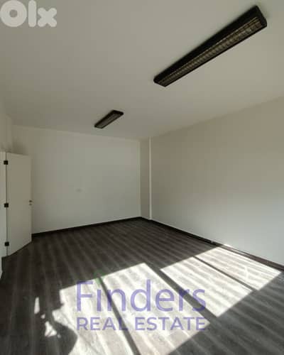 Office for sale in Dora!  مكتب للبيع في دورة