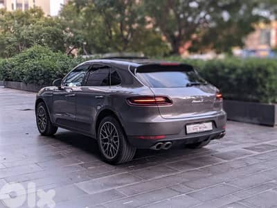 Macan S/Porsche beirut Origin & Maintenance under warranty Until 2027