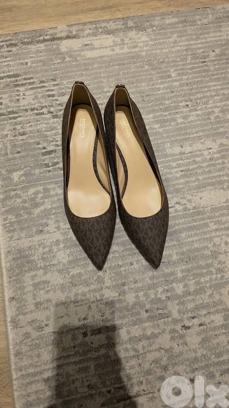 Michael Kors pump 0