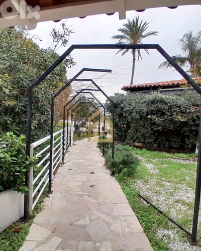 Restaurant for rent in Amchit RC132 مطعم للإيجار في عمشيت