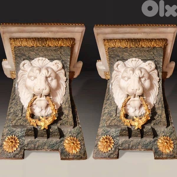 Pair marble console holders 0