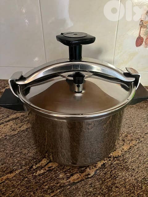 SEB Authentic Pressure Cooker 0