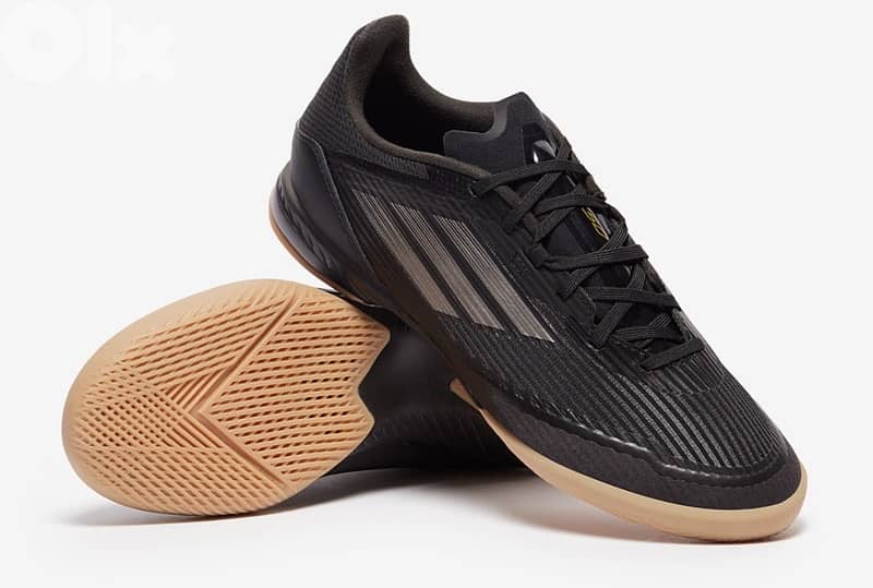 Futsal shoes for sale 0