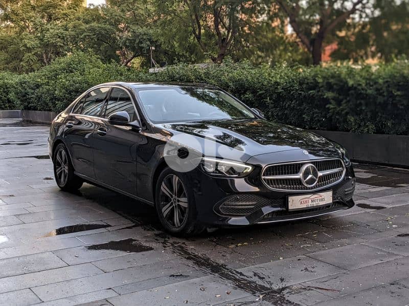 Mercedes C 180 2022 Exclusive Package / Factory paints 0