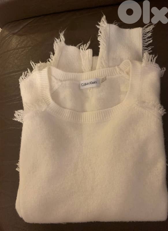 Original Calvin klein sweater 2