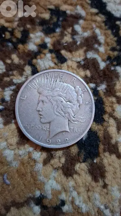 دولار فضة للسلام، صدرت عام ١٩٢٢. 90% silver الوزن 27 غرام