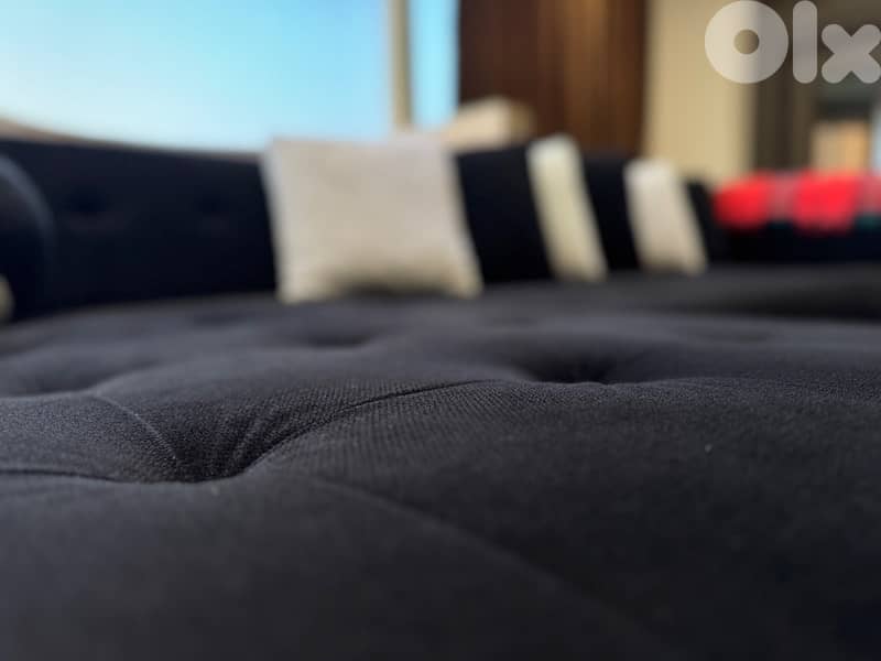 Custom-Made Luxury Black King-Size L-Shape Sofa | Like New 3