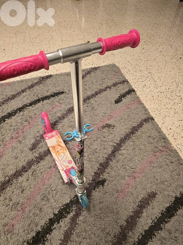 Mondo Barbie scooter pink 2 wheels, foldable, like new 0