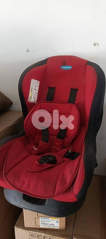 car seat 0