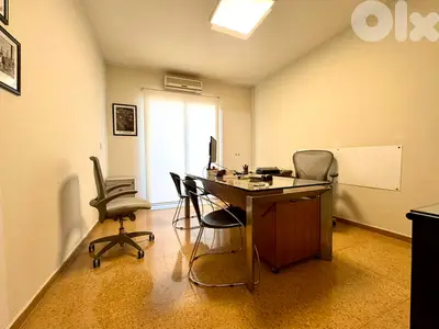 RAO26-4834 Office 90m2 for rent in Gemmayze - Beirut, $ 750 cash