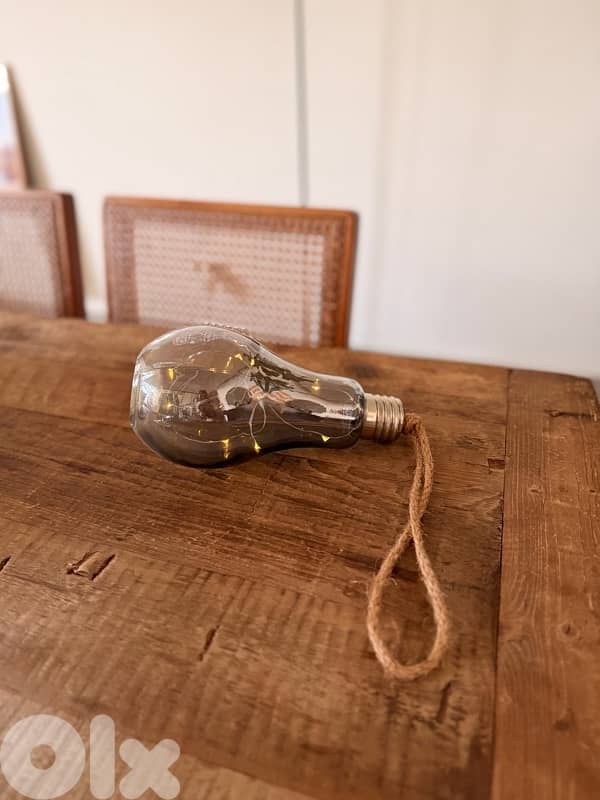 lighting bulb 0