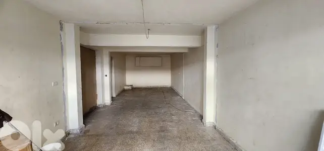 GMC222AJ Shop for rent in Sabtieh - محل للإيجار في السبتية
