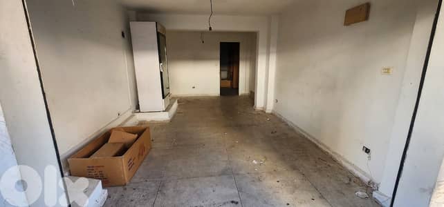 GMC222AJ Shop for rent in Sabtieh - محل للإيجار في السبتية