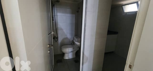 GMC223AJ - Showroom for rent in Sabtieh - صالة عرض للإيجار في السبتية