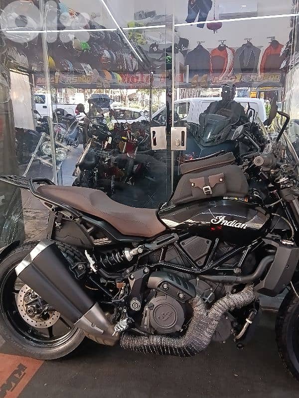 Indian Ftr 1200cc like new 900miles company source cruise control 12