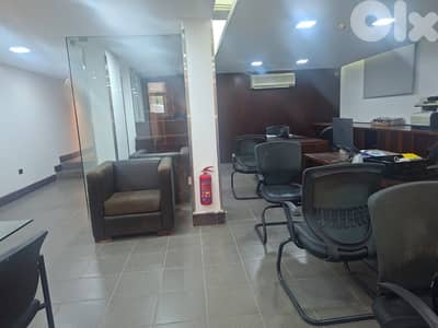 L20162 - 120 SQM Shop For Sale in Ain Al Mraisseh, Ras Beirut