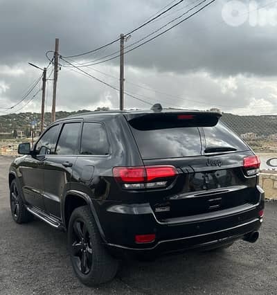 Jeep Grand Cherokee 2018 (ajnabe)
