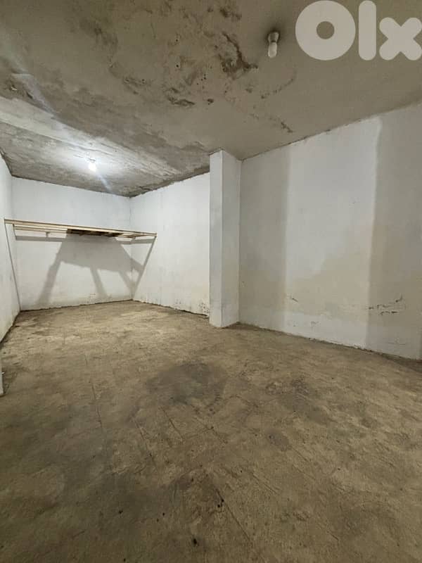 Warehouse for rent in jounieh highway 0