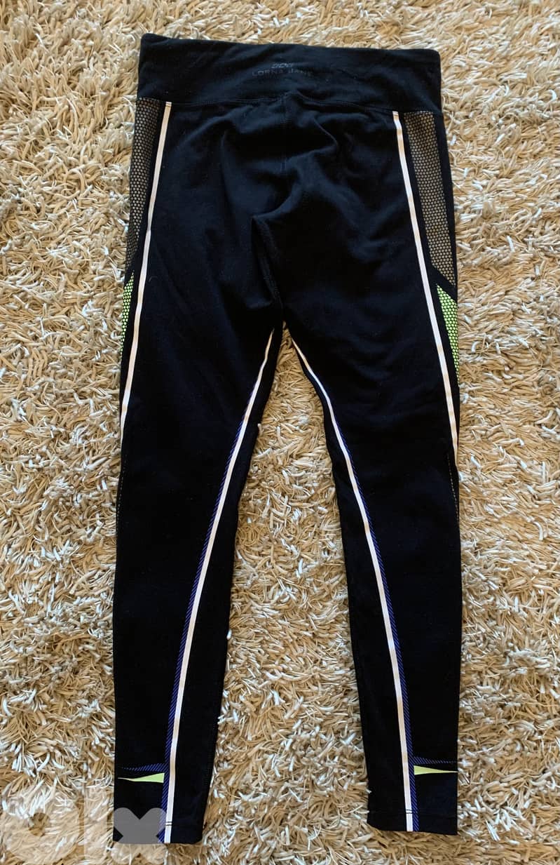 L J Black legging 4