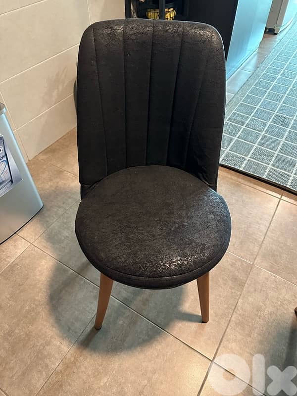 chair 0