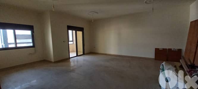 New Built Apartment in Biakout for Saleشقة حديثة البناء للبيع