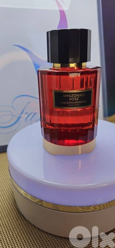 Carolina Herrera Amazonian Rose 100ml Eau de parfum 3