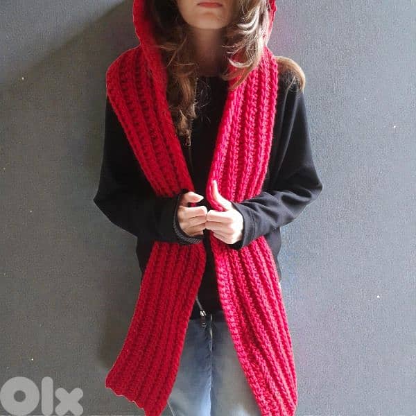 Handmade crochet chunky red hooded scarf wool 2