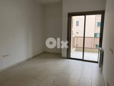 L20175 - A Spacious Apartment For Sale in Gemmayze