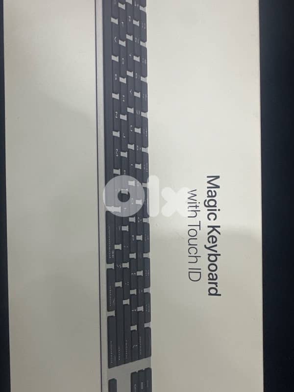 Magic keyboard 0