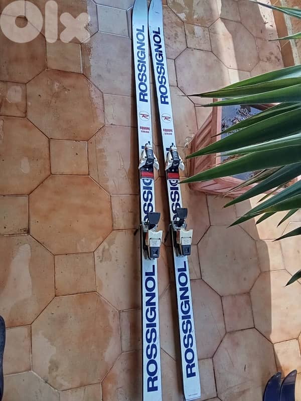 ski equipment 0