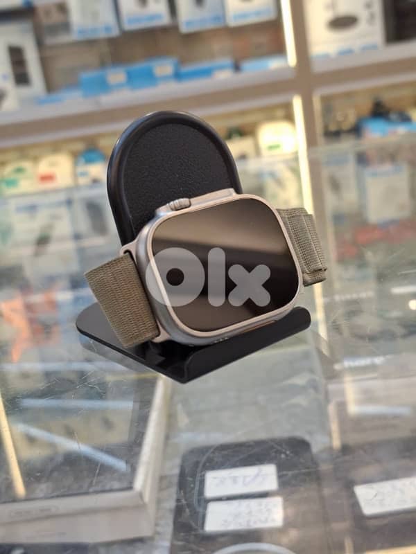 Used apple watch ultra 2  titanium Case 0