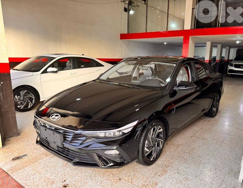 Hyundai Elantra 2025 Limited edition Black on black Brand new 0km 0