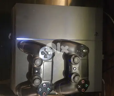 PS4 Fat 1 TB with 2 controllers