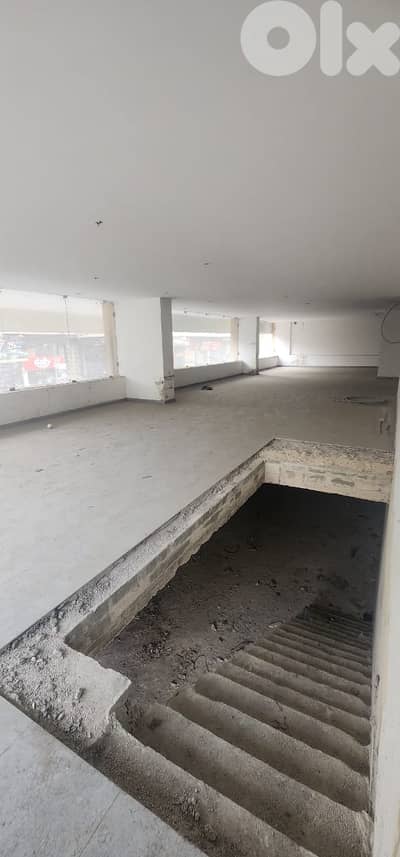 GMC228AJ -Showroom for sale in Baouchrieh - صالة عرض للبيع في البوشرية