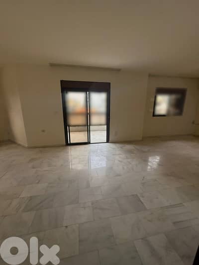 Elevators,generator,maid's section Beirut - MALLA/ملا REF#YJ131892