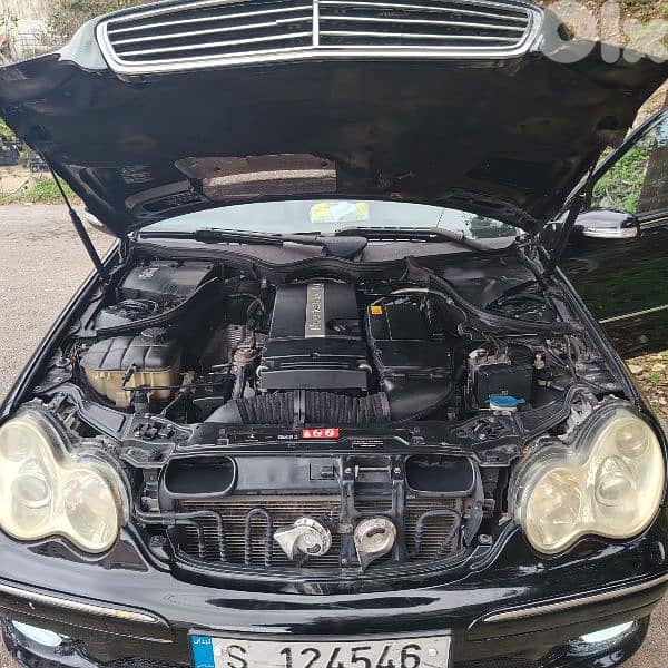 مرسيدس بنز 240/260/280 2005 0