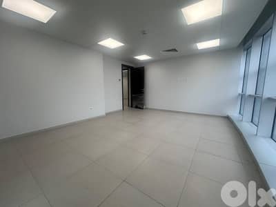 Office for Rent in Ramlet Al Baydahمكتب للإيجار في الرملة البيضاء