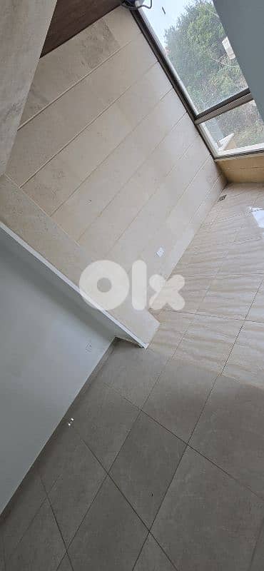 ballouneh brand new 45m prime location unfurnished for 250$
